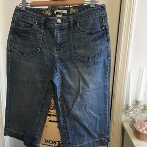 NWOT White House Black Market Blanc Shorts